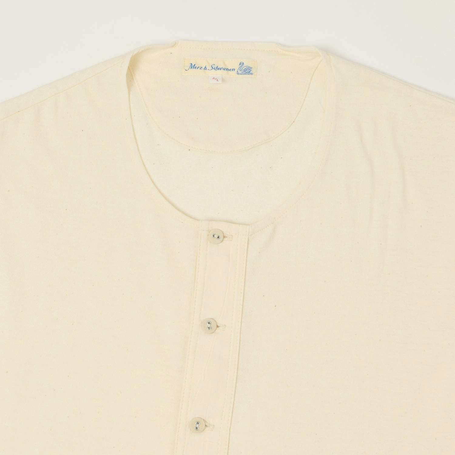 Merz b. Schwanen 103 Lightweight Short Sleeve Henley - Nature Classic Layer Wear