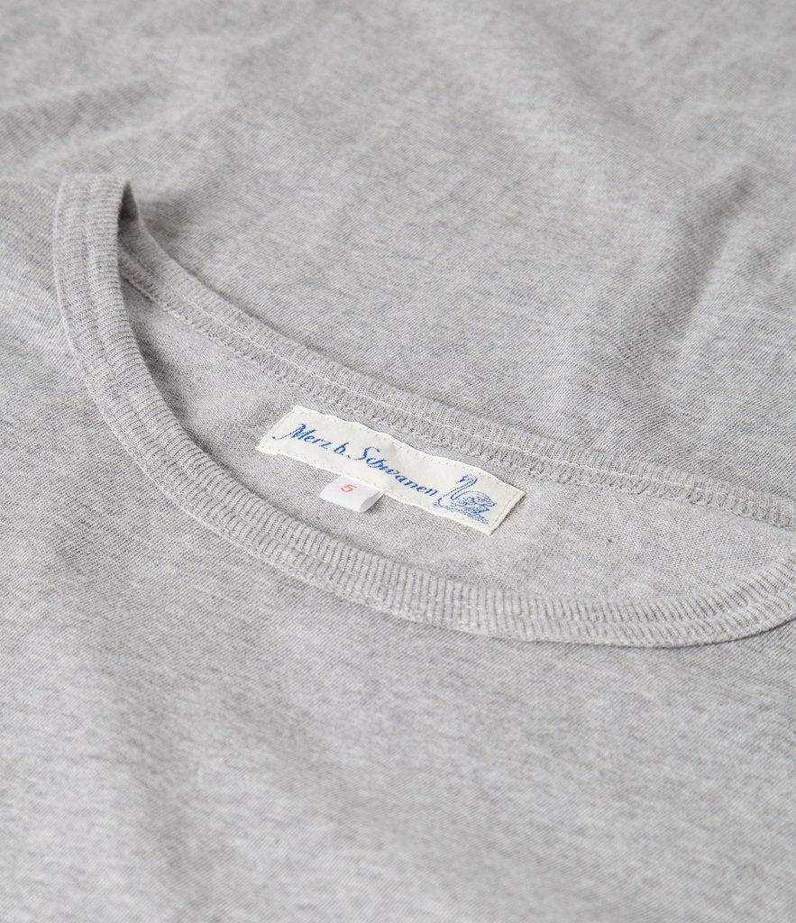 Merz b. Schwanen 1950s Classic Lightweight T-Shirt - Grey Melange V neck style