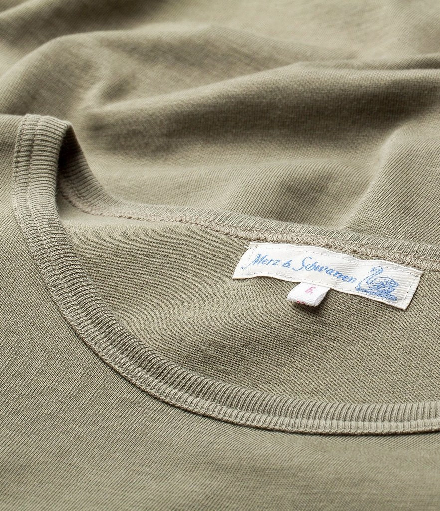Merz b. Schwanen 215 Classic T-Shirt - Army Relaxed Wearable Moisture Management