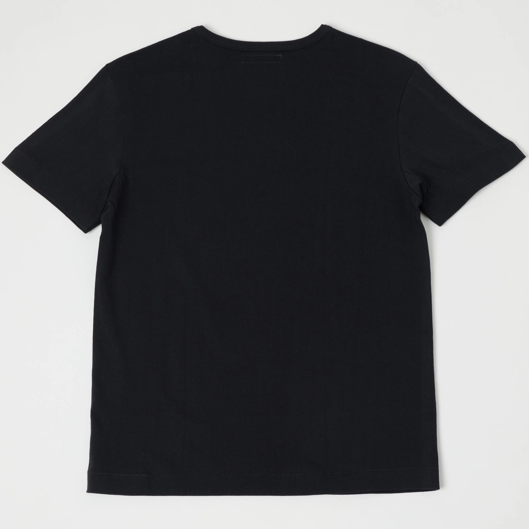 Merz b. Schwanen 215 Classic T-Shirt - Charcoal V neck elegance