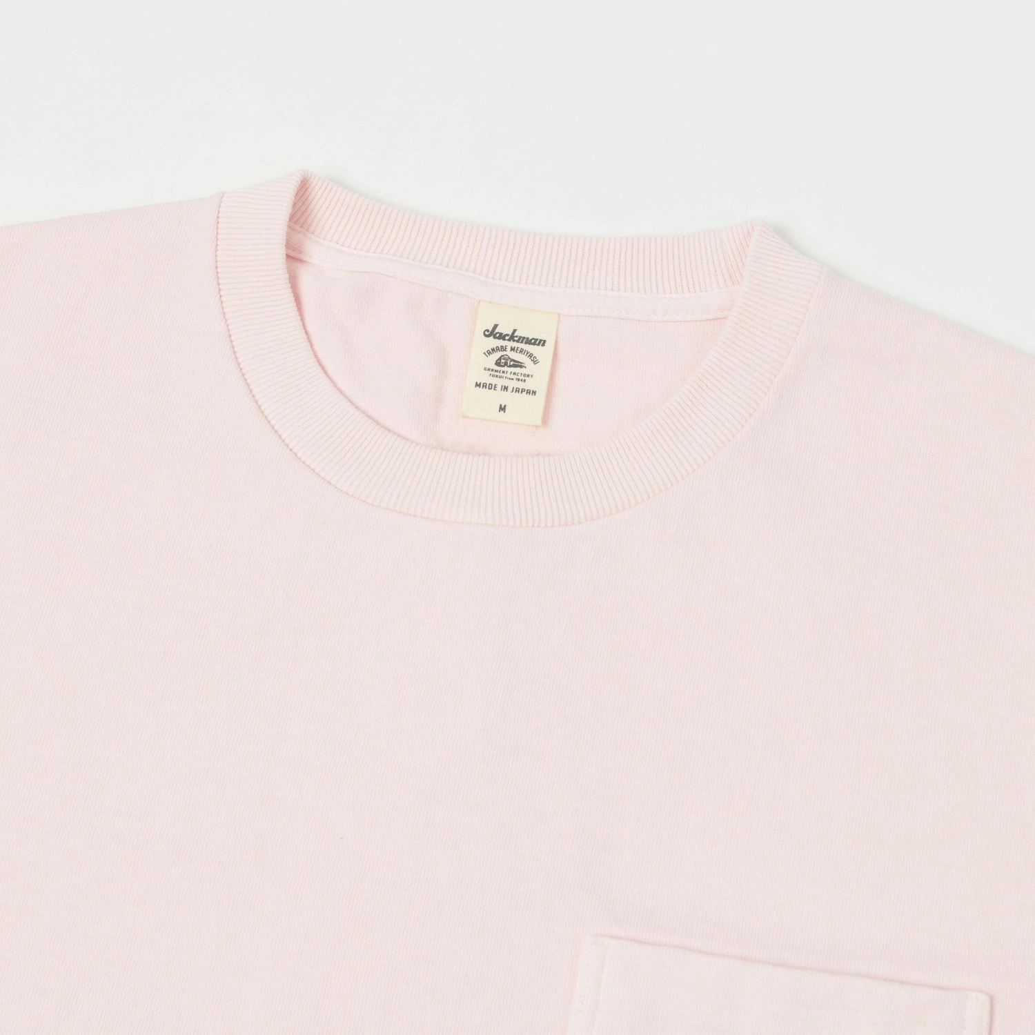 Jackman Dotsume Pocket T-Shirt - Pale Pink Geometric precision