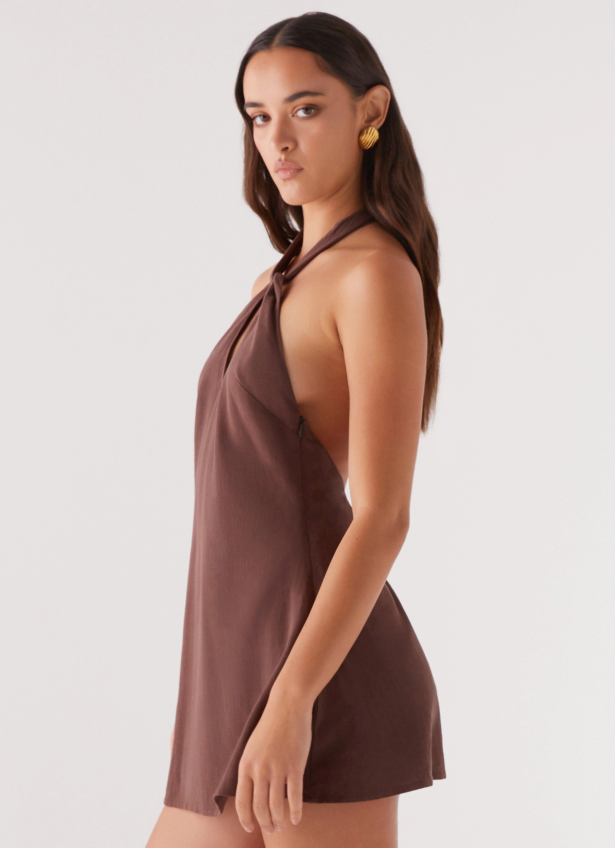 Shine Soft WrinkleResistantFinish Counting Stars Linen Halterneck Dress - Chocolate