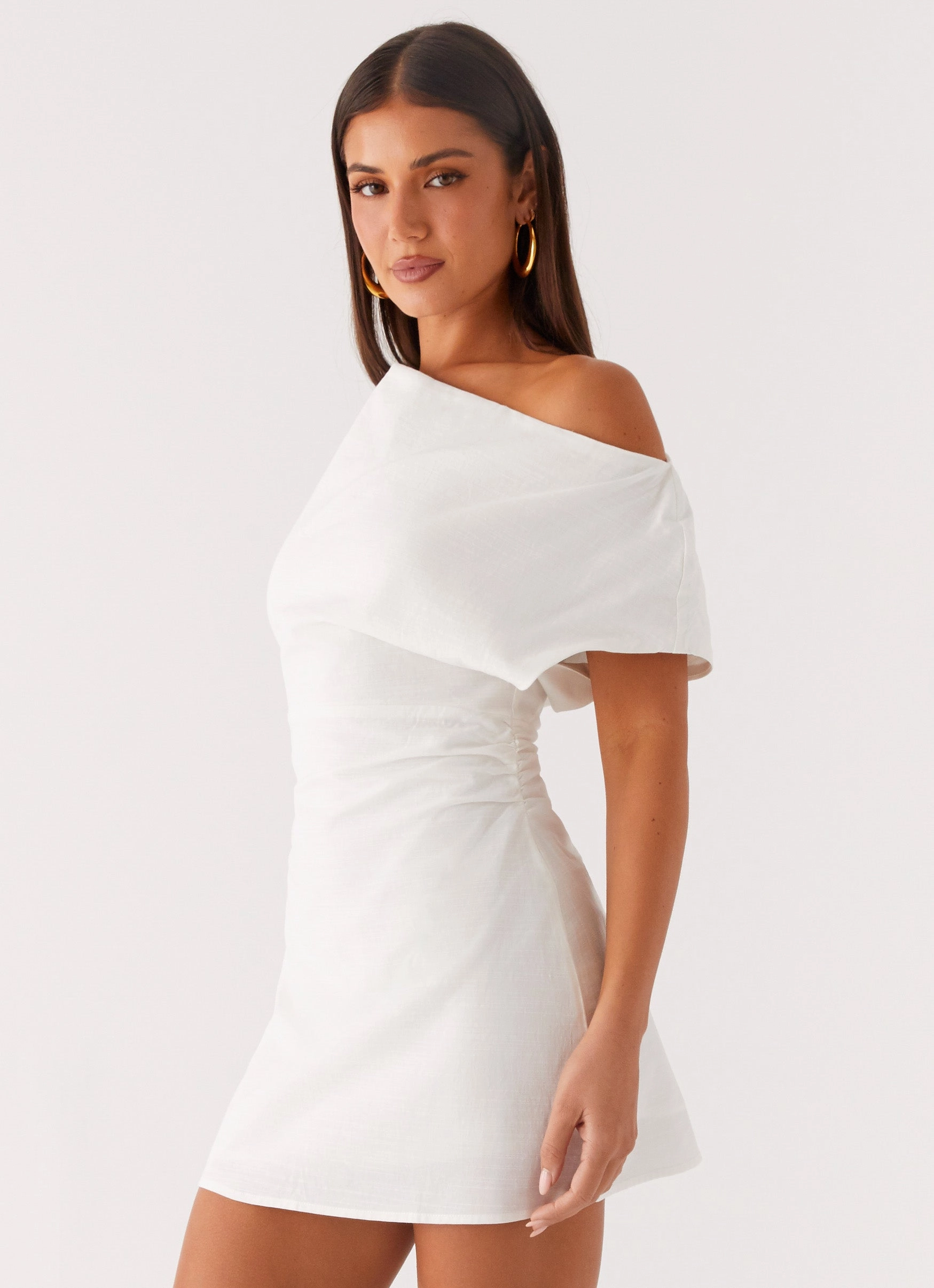 Evening Classic Stylish Comfort Moonlight Oasis Asymmetrical Mini Dress - Off White