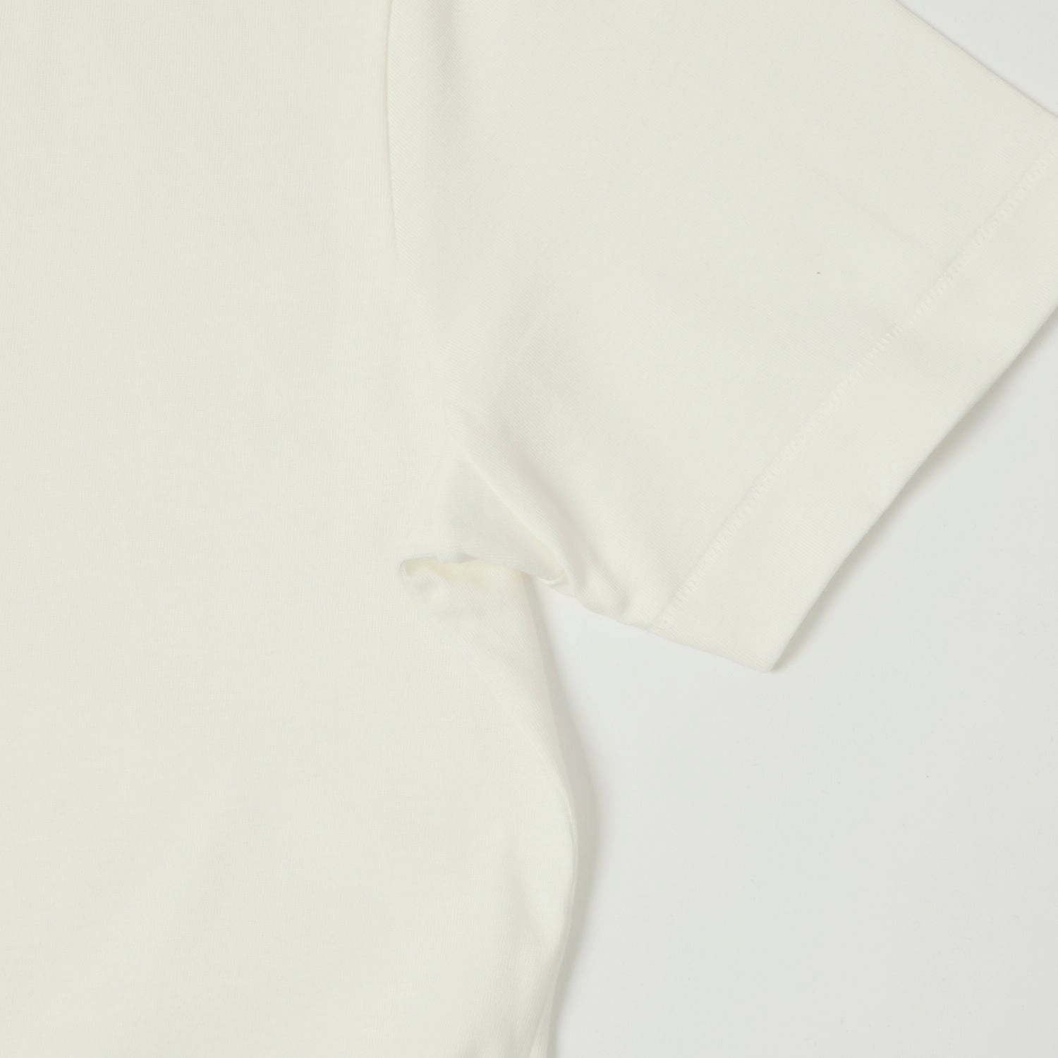 Fashion-Forward Look Merz b. Schwanen 2M15 Classic Jersey T-Shirt - White