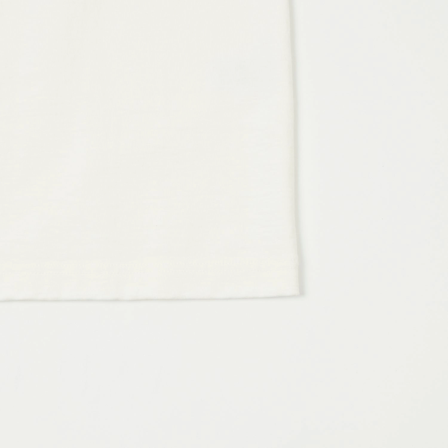 Vibrant Colors EasyCareFabric Jackman Dotsume T-Shirt - Off White