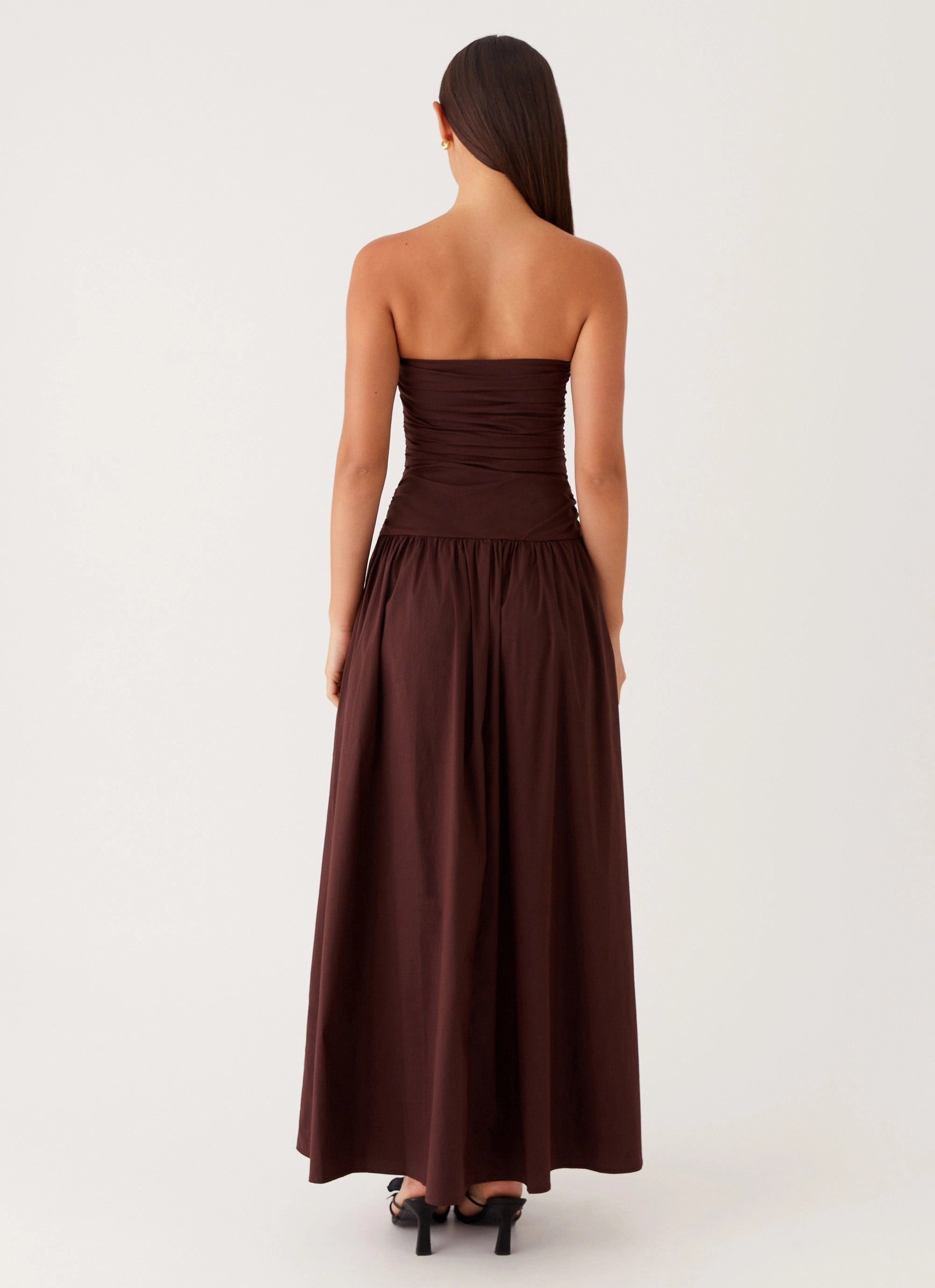 Smooth Lines Stylish Cut Carmel Maxi Dress - Brown