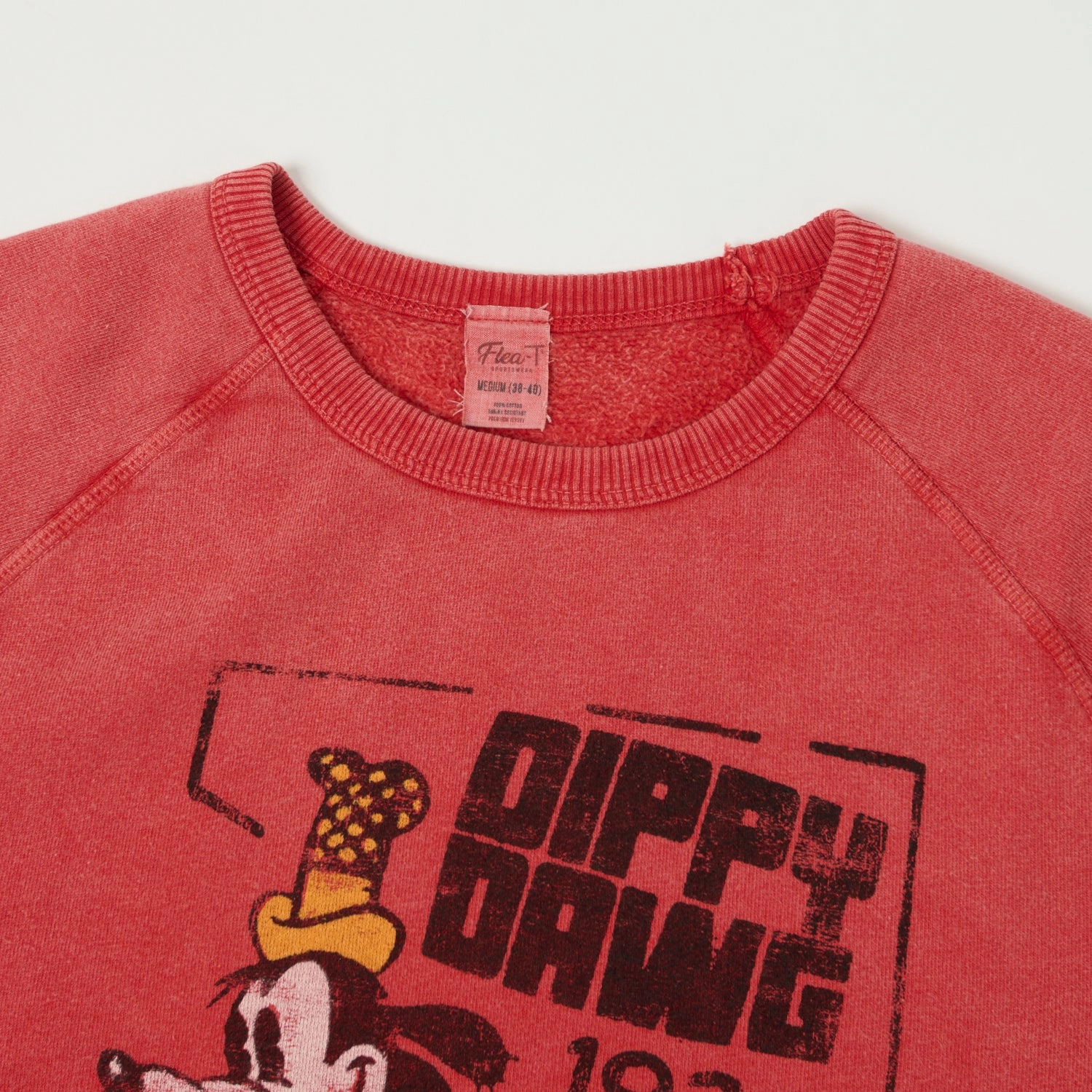 Flea-T 1950s Raglan 'Dippy Dawg' Sweatshirt - Red Versatile Piece