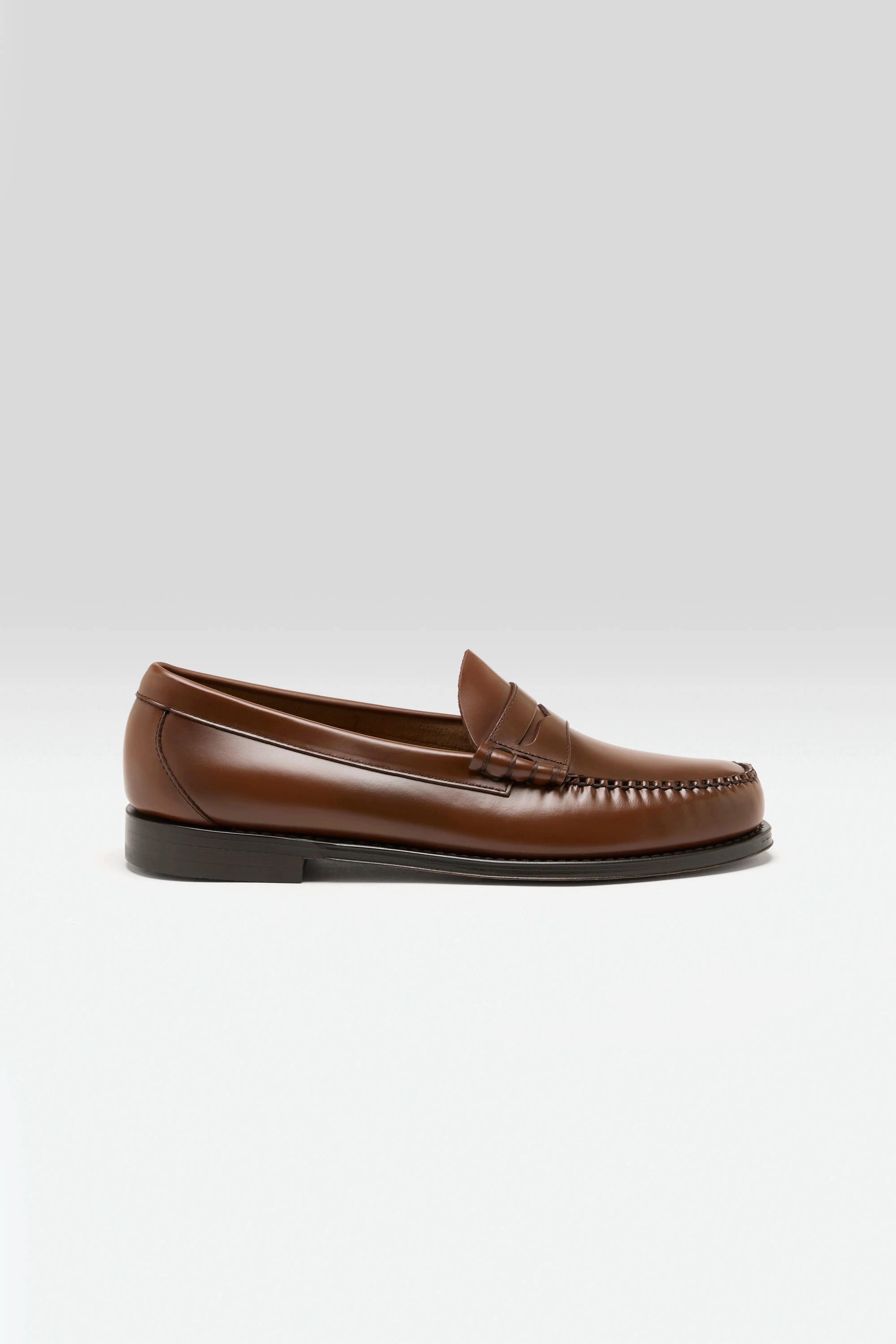 Scandi Clean Weejuns Larson Penny Loafers for Men  (251 / M / BROWN)