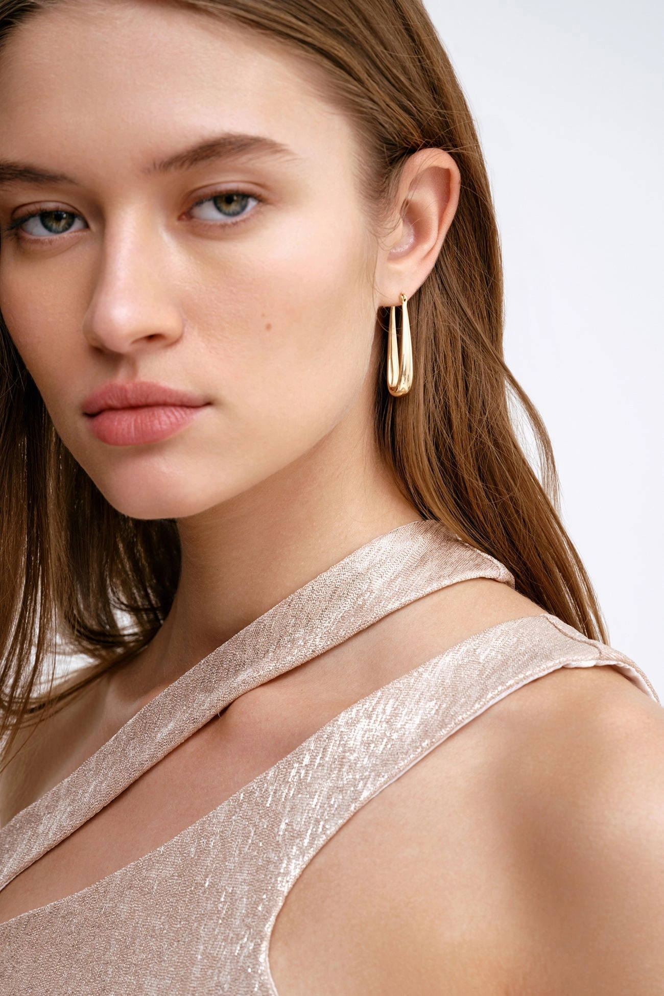 Renoir Hoops Snap-Closure