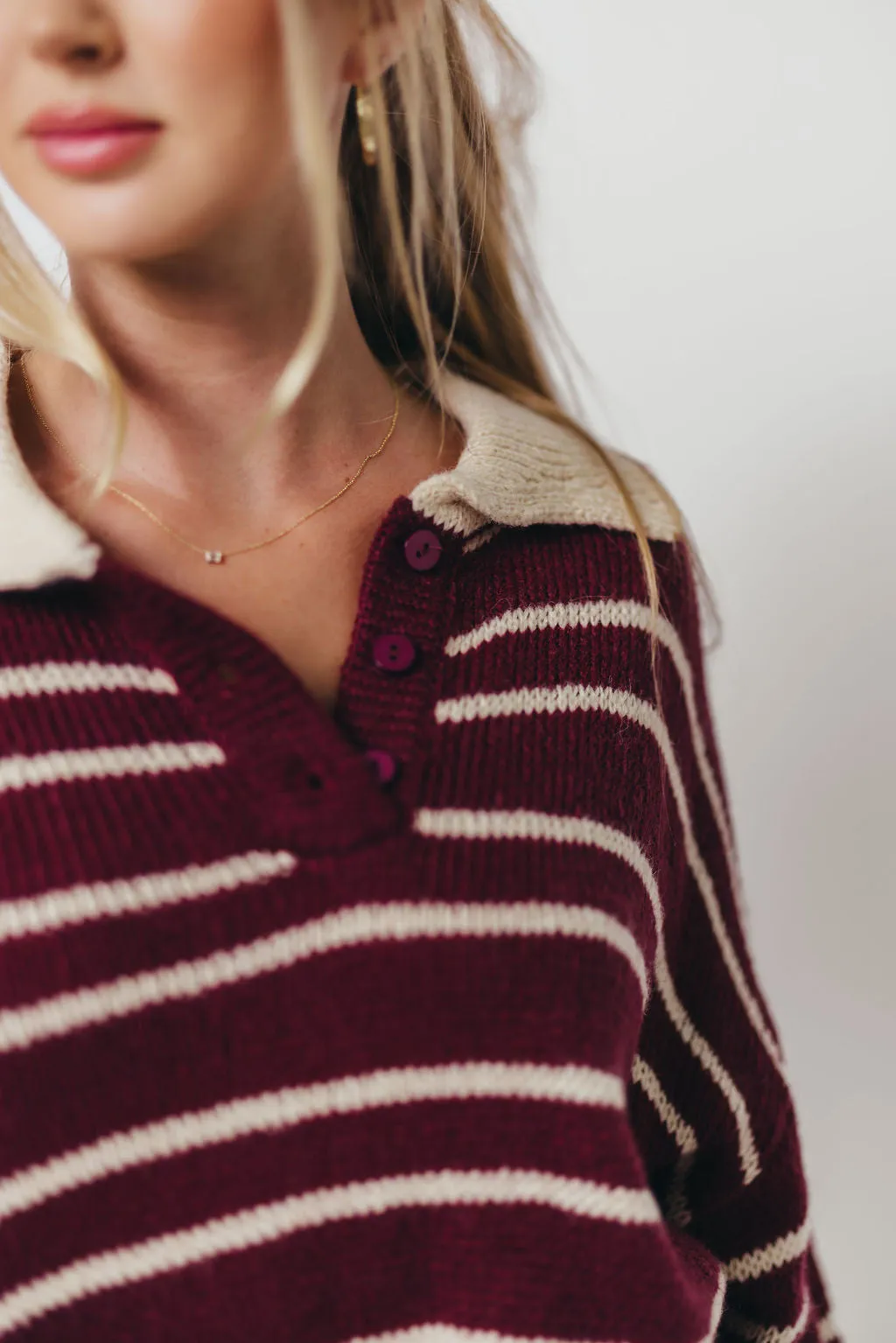 Polished Feel Odor Resistant Fabric Rochelle Stripe Sweater with Contrast Collar in Burgundy