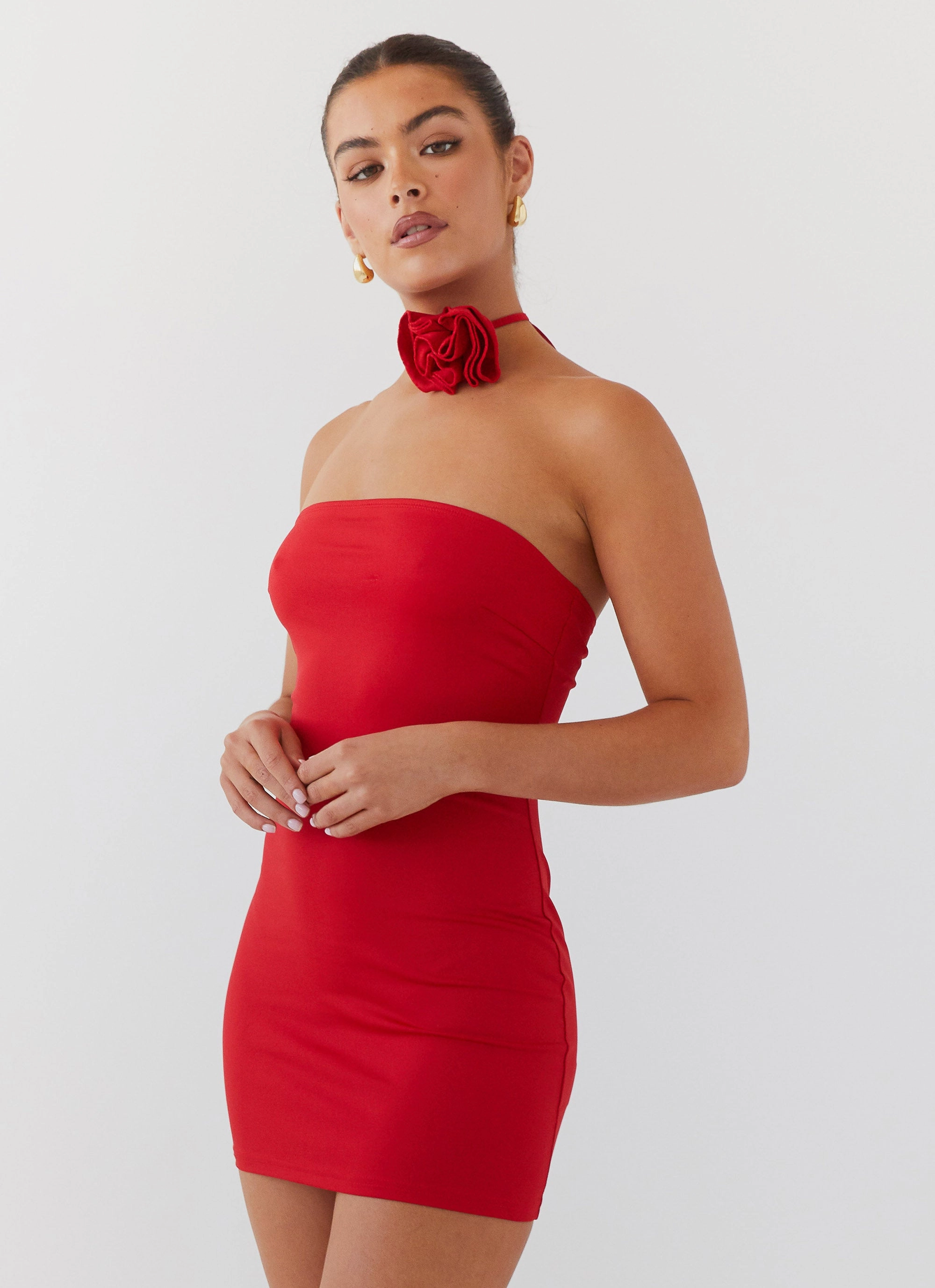 Travel Friendly Artistic Vibe Ruby Glamour Rose Mini Dress - Rouge Red