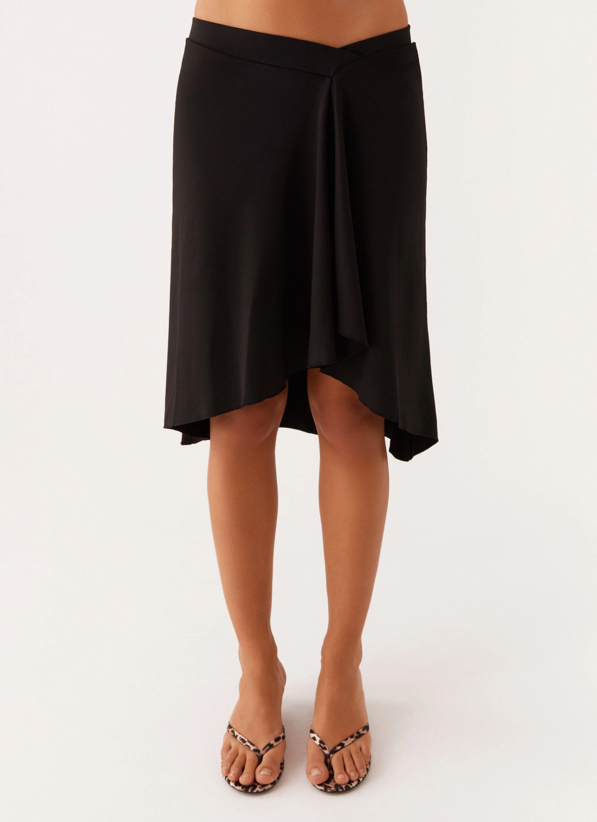 Shes A Lady Midi Skirt - Black Chic Look
