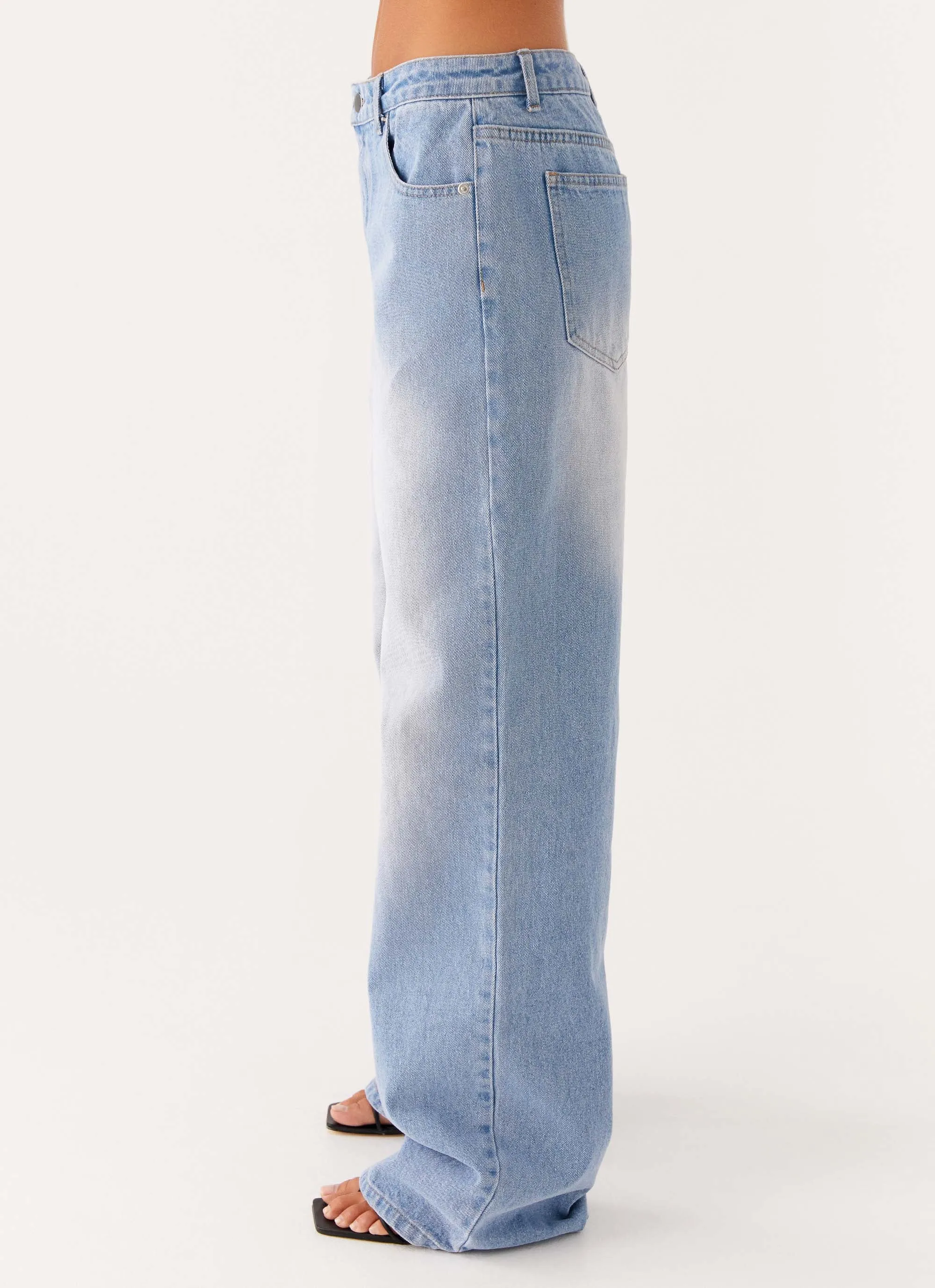Back Again Straight Leg Denim Jeans - Light Wash Blue Quality Staple Stylish Sunny Vibes