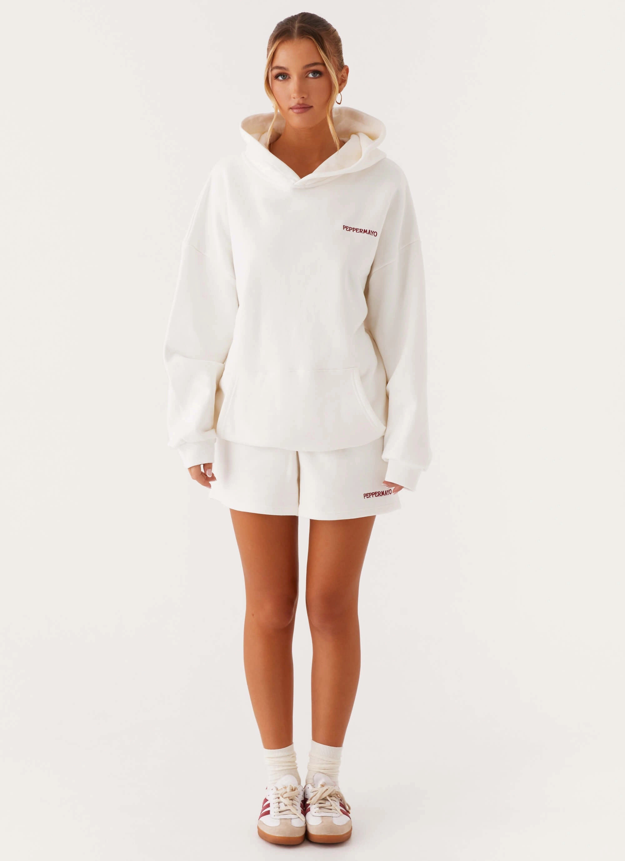 Signature Sweatshorts - Ivory Elegance Glow