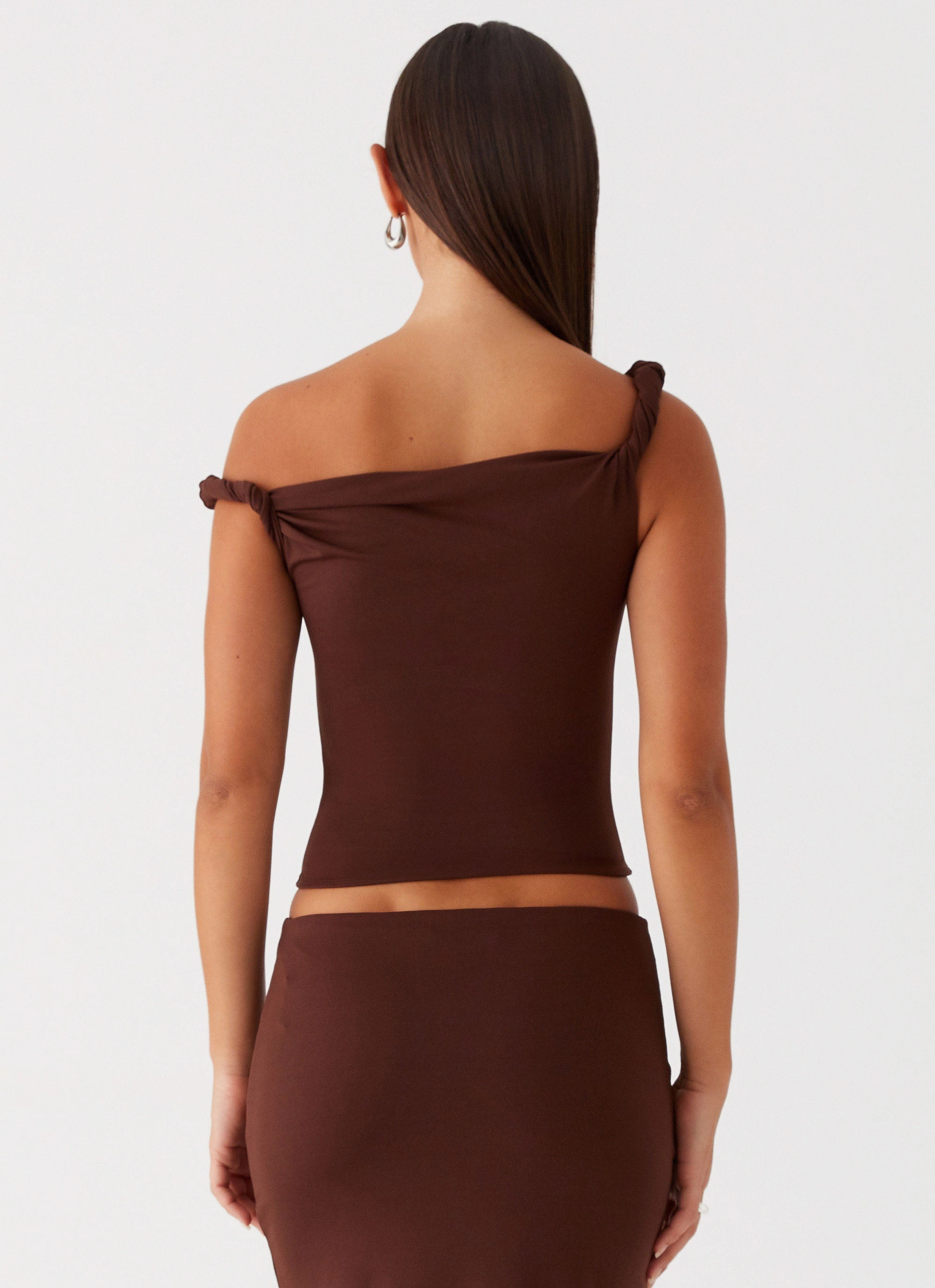 bold appearance Solace Soul Twist Shoulder Top - Chocolate