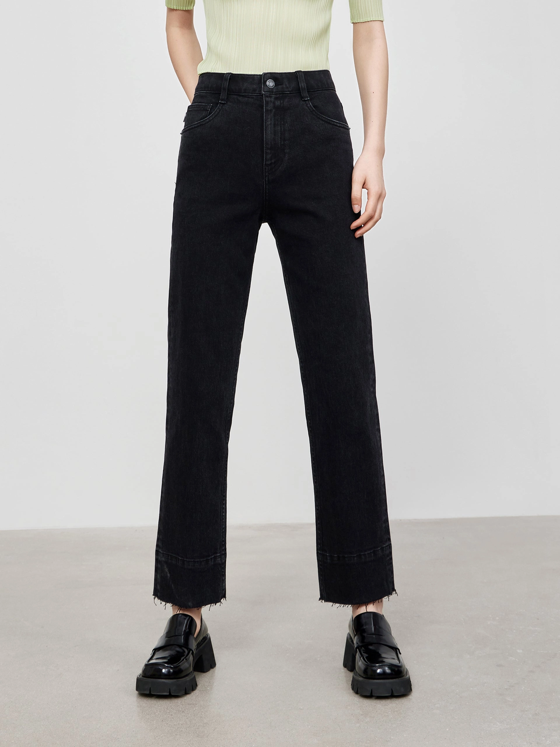 Straight Frayed Cotton Jeans Core Item Morning Stroll Stretch