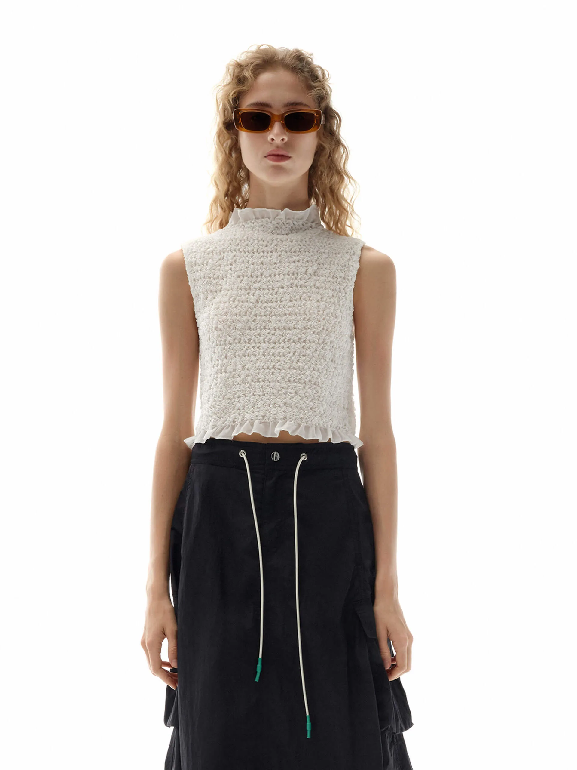 Structural Texture Cropped Top Flexible Placket Structure