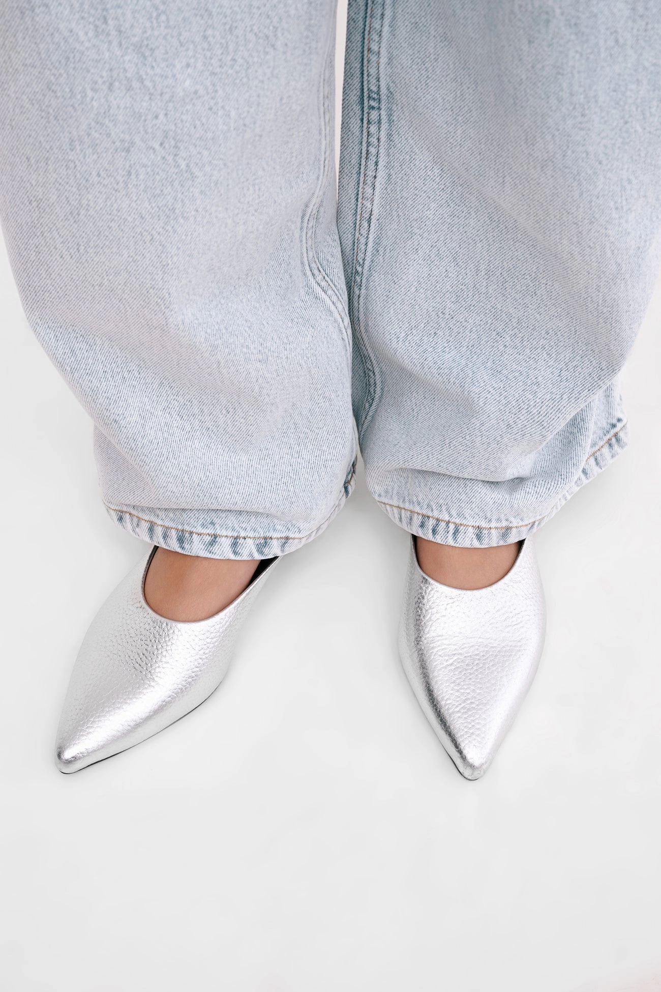 Celeste Mules Soft Movement Calm Grace