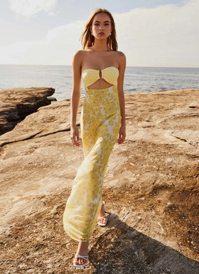 Feminine Movement Edgy Layers Tropicana Maxi Dress - Daffodil