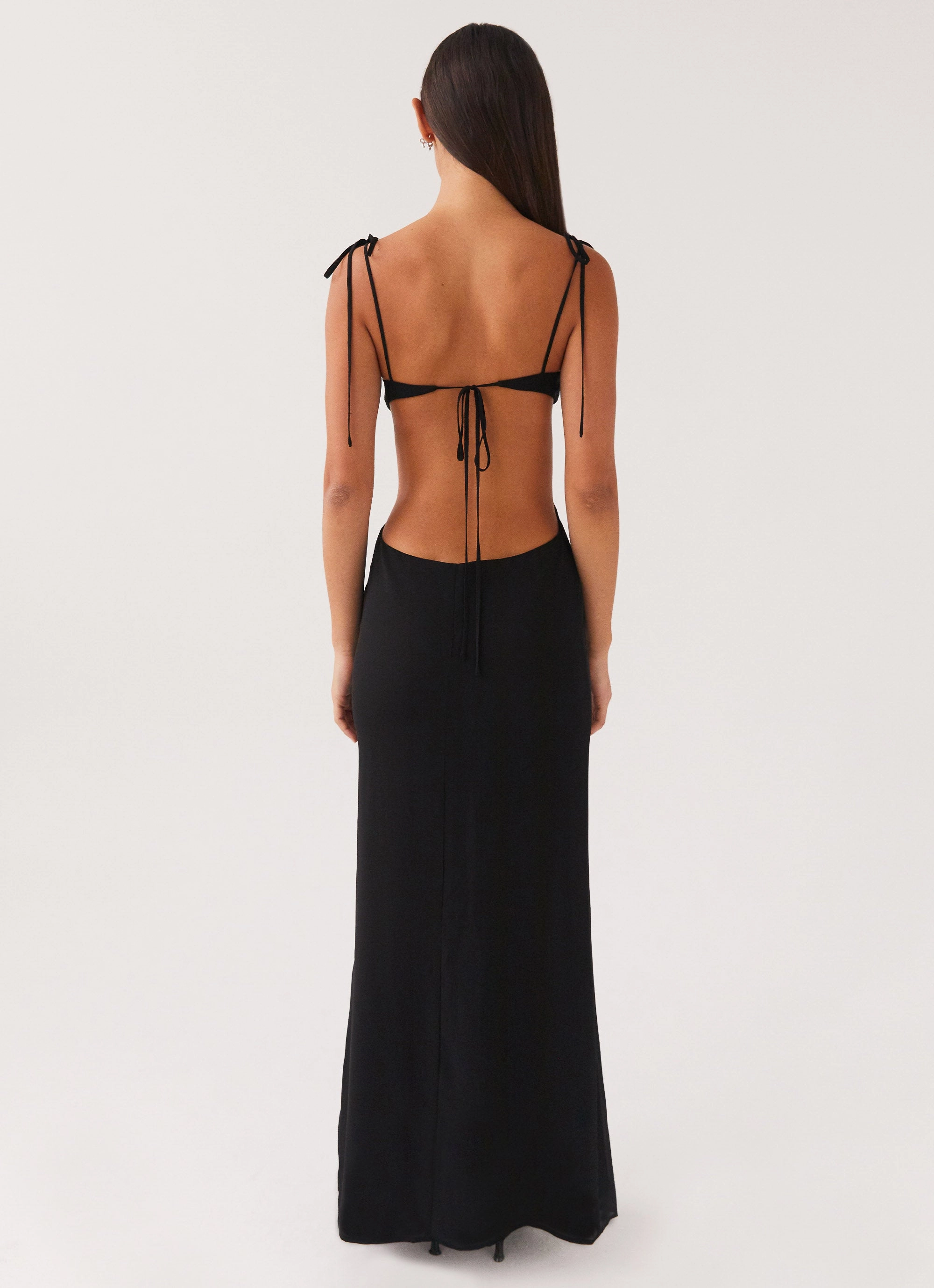Smooth Texture Festival-Ready Tyra Ruched Maxi Dress - Black