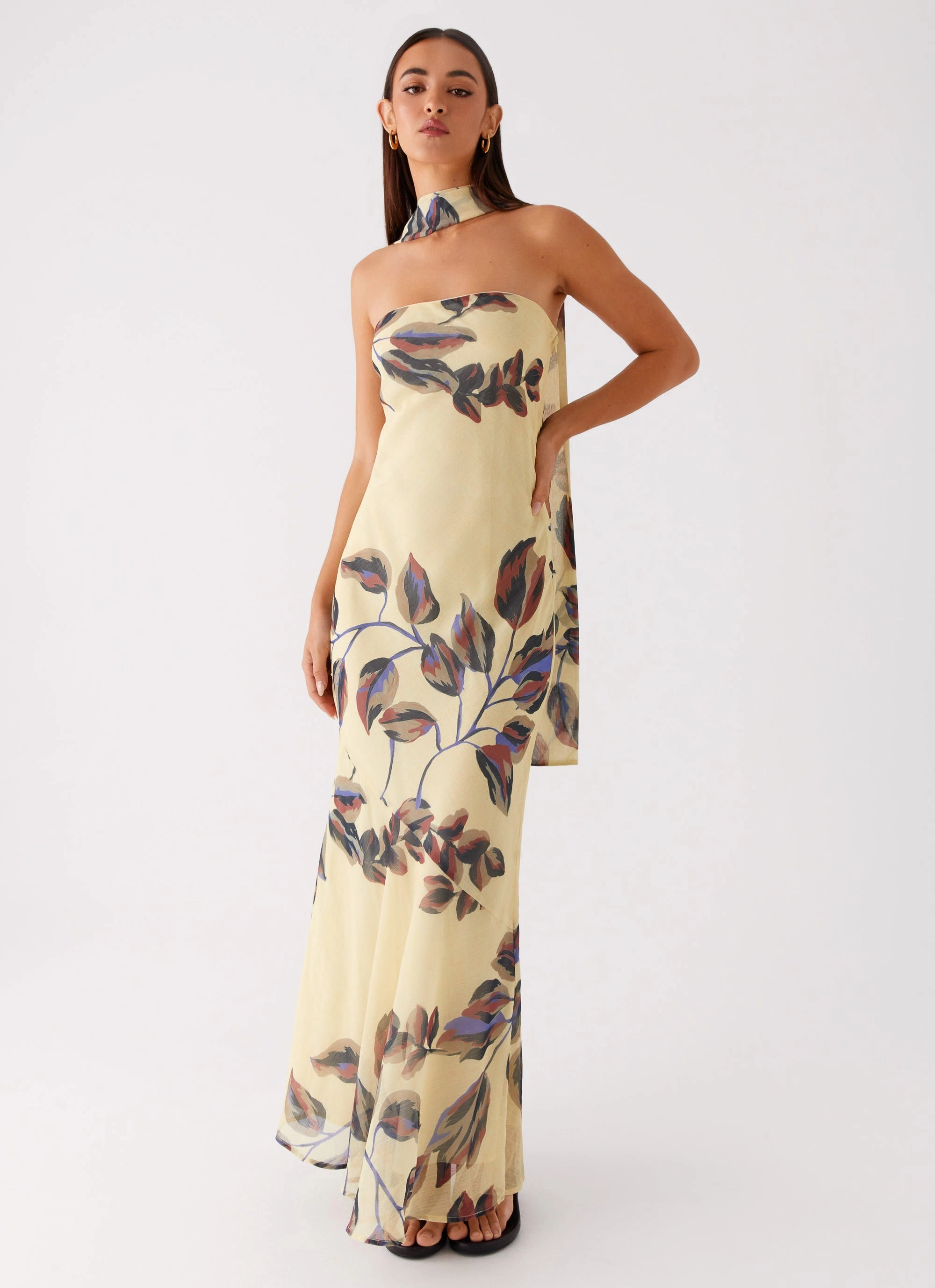 Under The Pagoda Maxi Dress - Buttercream Leaf Print Trendy Silhouette