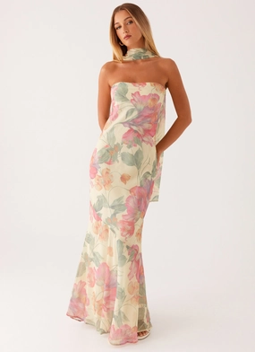 Under The Pagoda Maxi Dress - Yellow Peony Timeless Energy soft fit