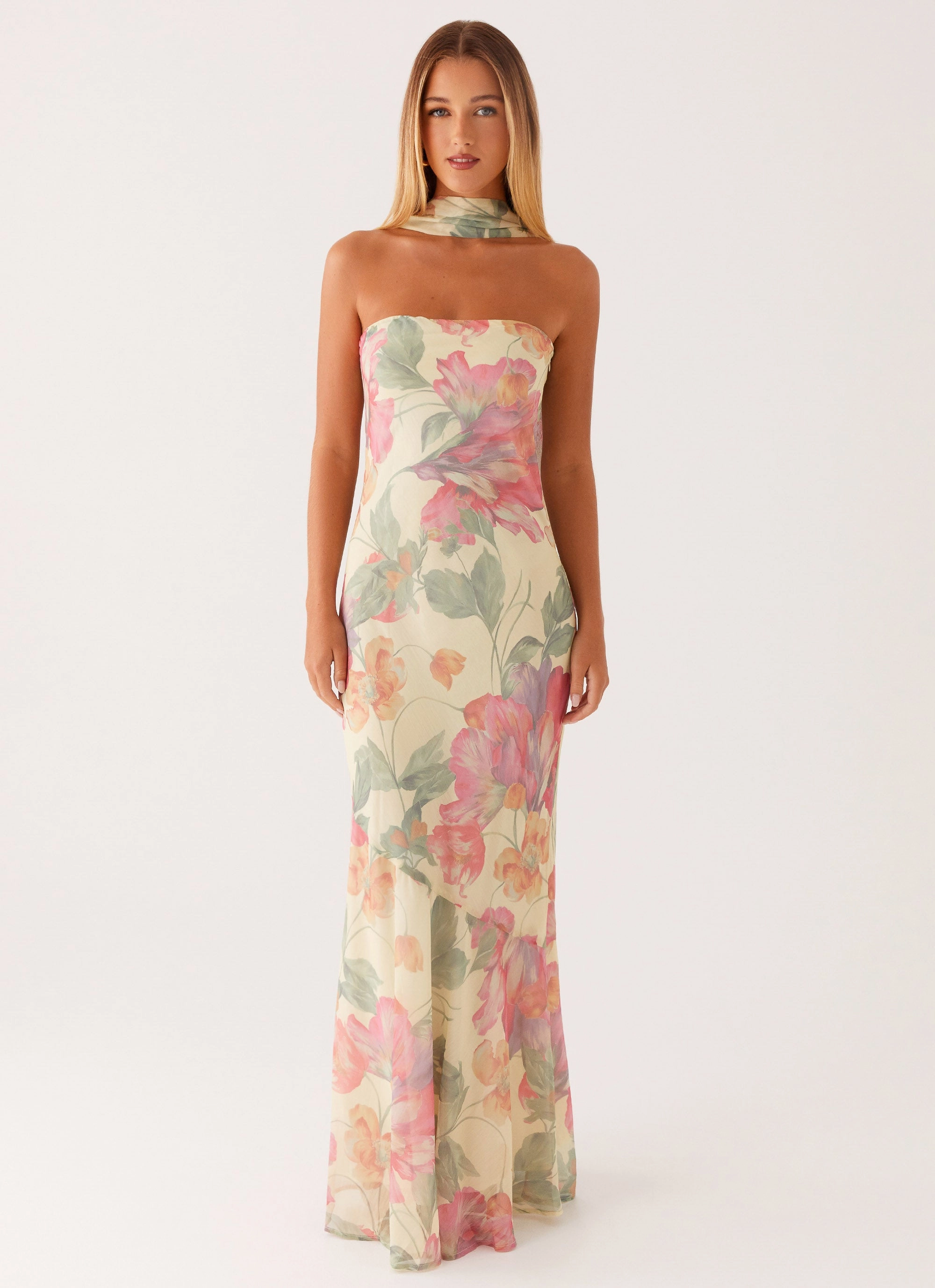 Light Appeal Under The Pagoda Maxi Dress - Yellow Peony