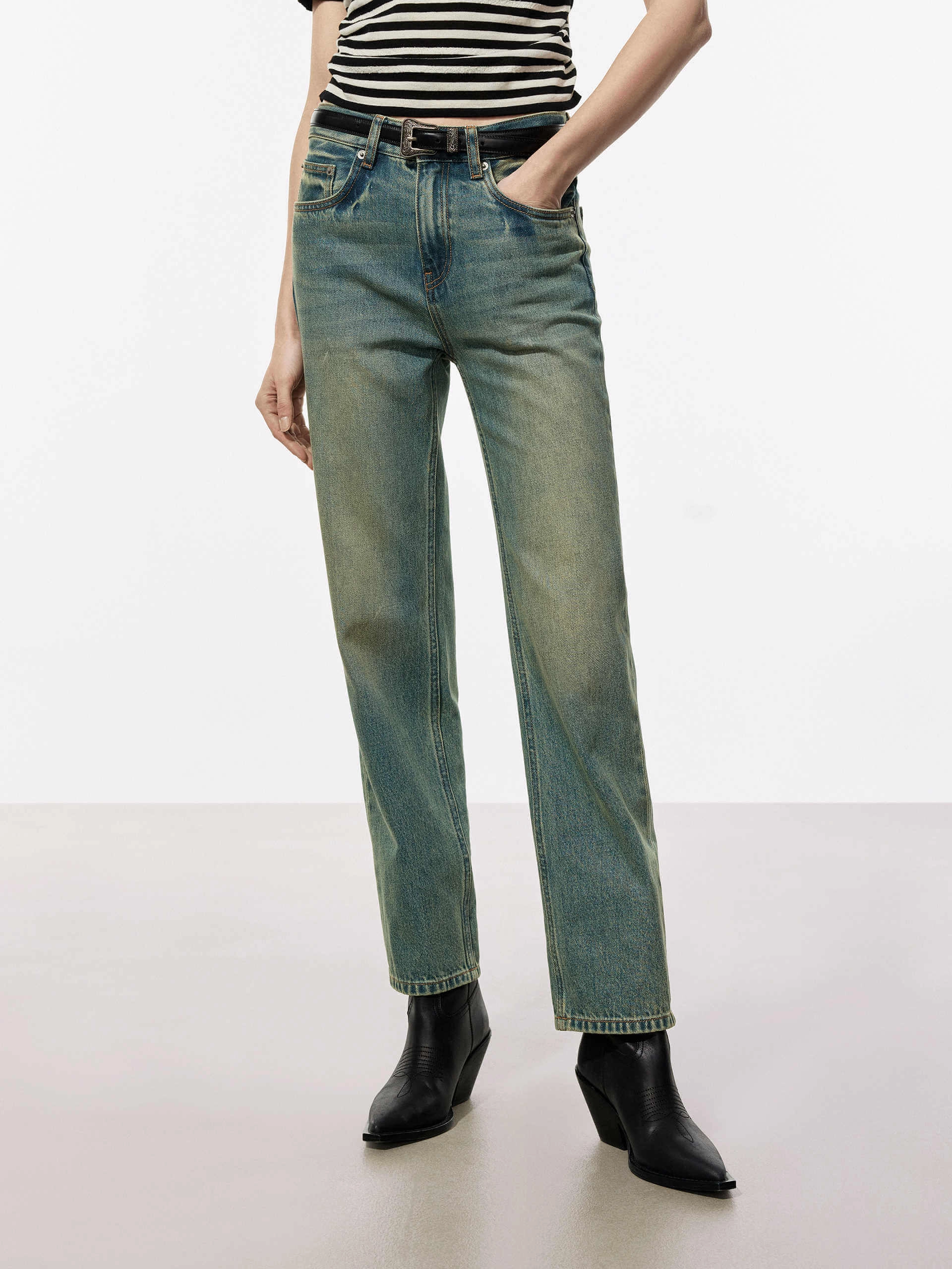 Clean Outfit Everyday Eco Friendly Earthy Washed Straight Leg Jeans